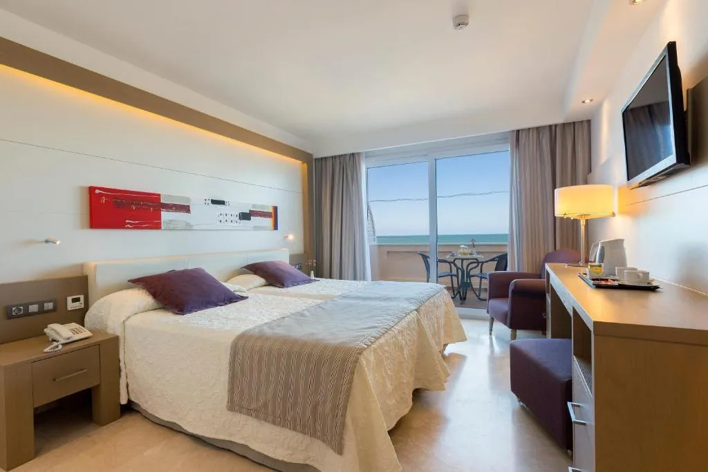 Double or Twin WITH PRIVATE POOL Room, Hipotels  Playa La Barrosa, Costa De La Luz
