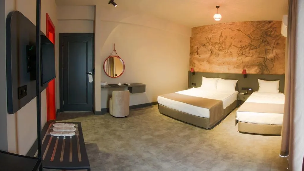 Room, Golden Sun, Antalya