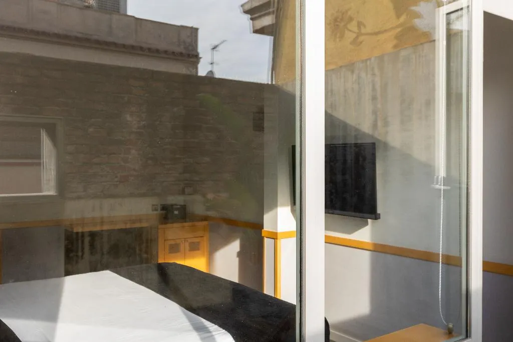 Double or Twin WITH TERRACE Room, Onix Liceo, Barcelona