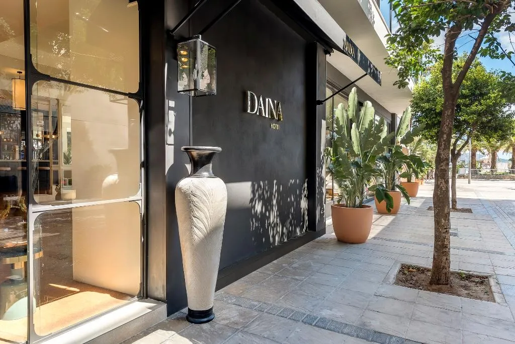 Lobby, Hoposa Daina, Majorca