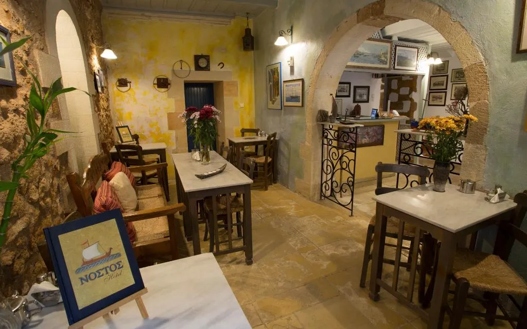 Lobby, Nostos, Crete