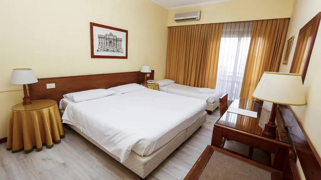TRIPLE STANDARD Room, Hotel Giardino d'Europa, Rome