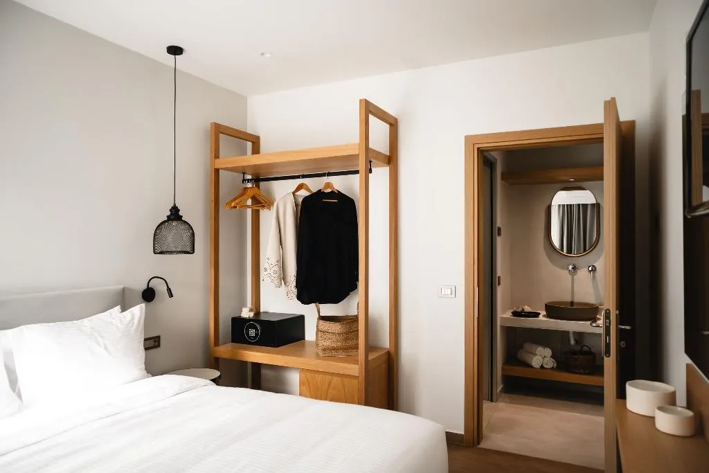 APARTMENT STANDARD Room, Batis Aero Beachfront Wellbeing Hotel, Crete