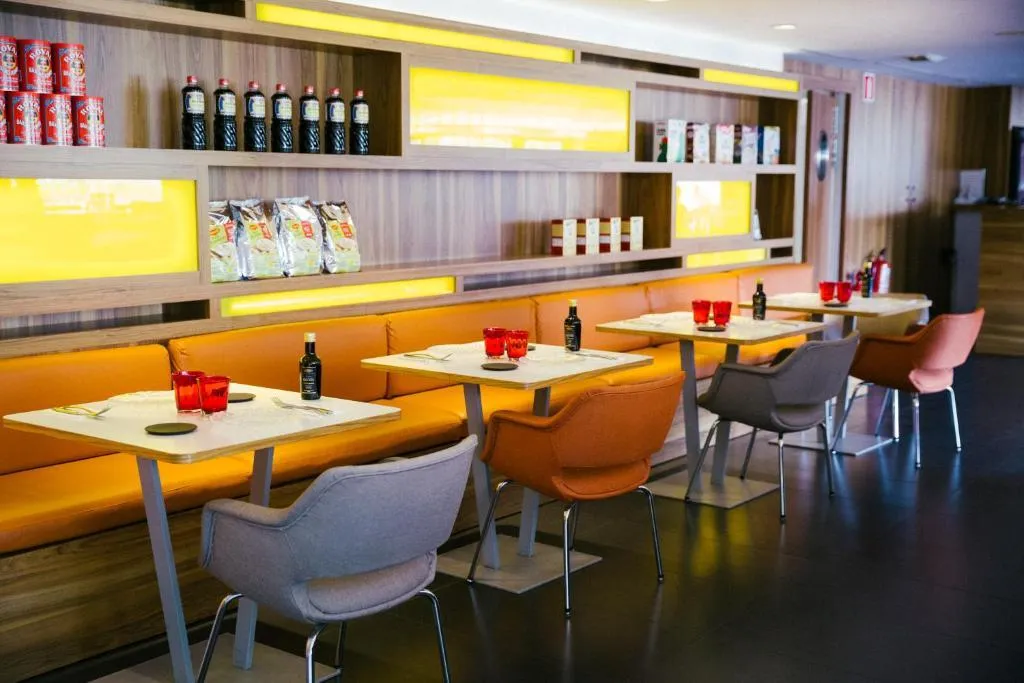 Restaurant, Moxy Barcelona, Barcelona