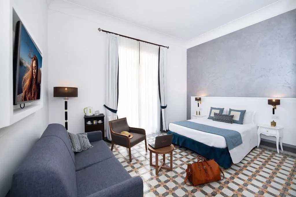 Room, Amalfi Luxury House, Naples