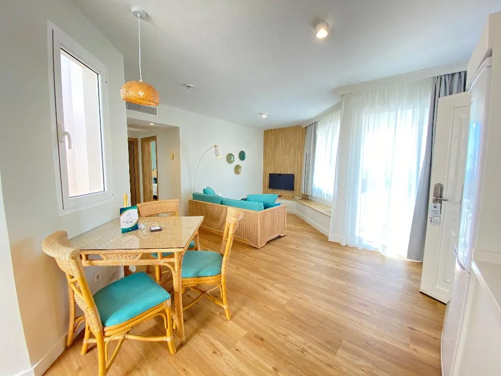 SUITE SEA VIEW CAPACITY 5 Room, Hotel Esmeralda Maris by LIVVO, Fuerteventura