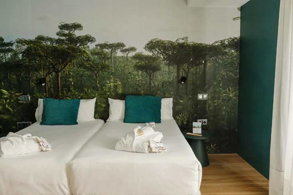 DOUBLE SINGLE USE SUPERIOR Room, Inhala Hotel Garden, Madrid