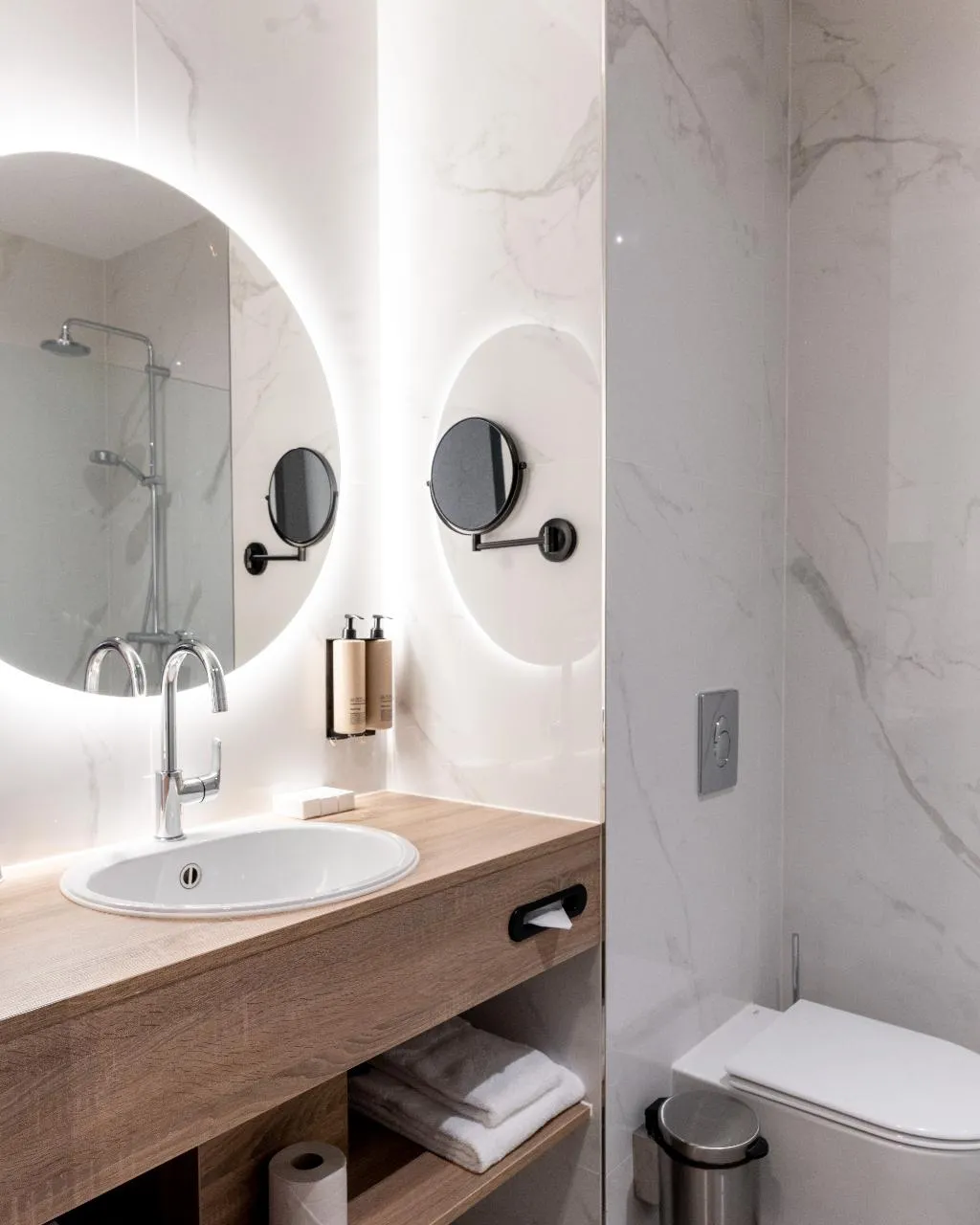 SINGLE COMFORT Room, HOTEL ALKMAAR Bar & Restaurant Meeting & Events, Amsterdam