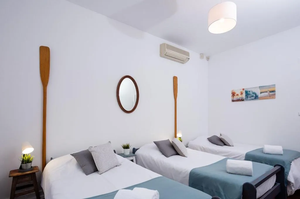 Room, Kais do Sol, Lisbon