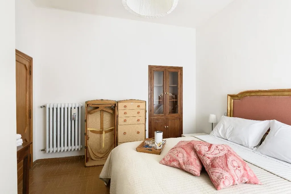 FAMILY ROOM CAPACITY 5 Room, Un Petit Paradis, Perugia