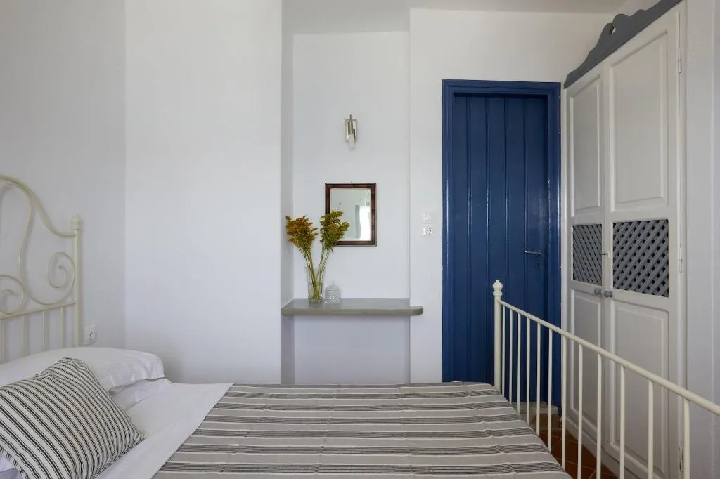 Room, Allure Breeze Suites, Santorini