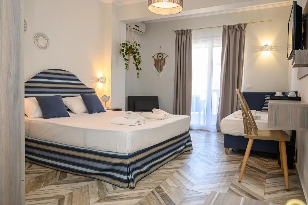 TRIPLE CLASSIC Room, Parthenon Art Executive Wing, Thessaloniki