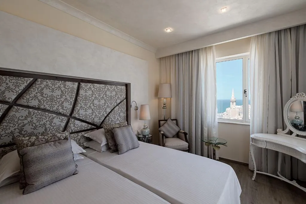 Double or Twin DELUXE SEA VIEW Room, Osborne Hotel, Malta