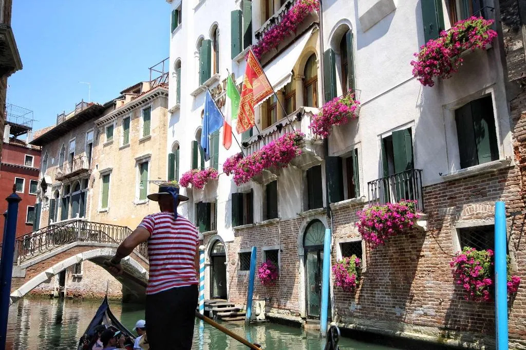 General view, Colombina, Venice
