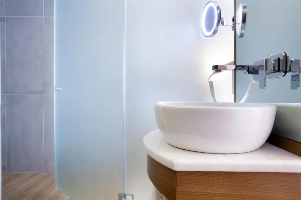 Double or Twin CLASSIC Room, ZEUS Essence Wyndham Athens Residence, Athens