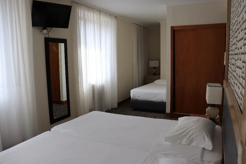 TRIPLE STANDARD Room, Mundial, Lisbon