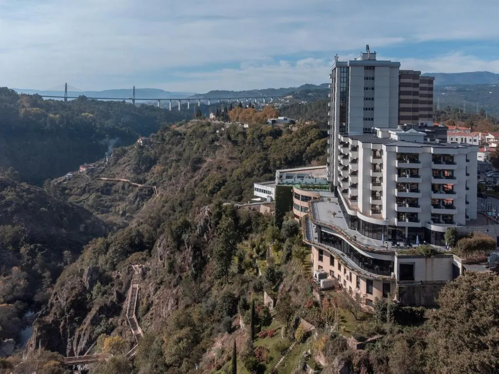 General view, MiraCorgo, Porto