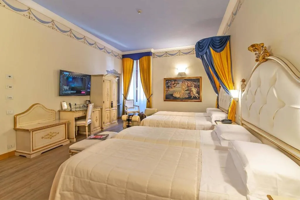 QUADRUPLE STANDARD Room, Porta Faenza, Florence
