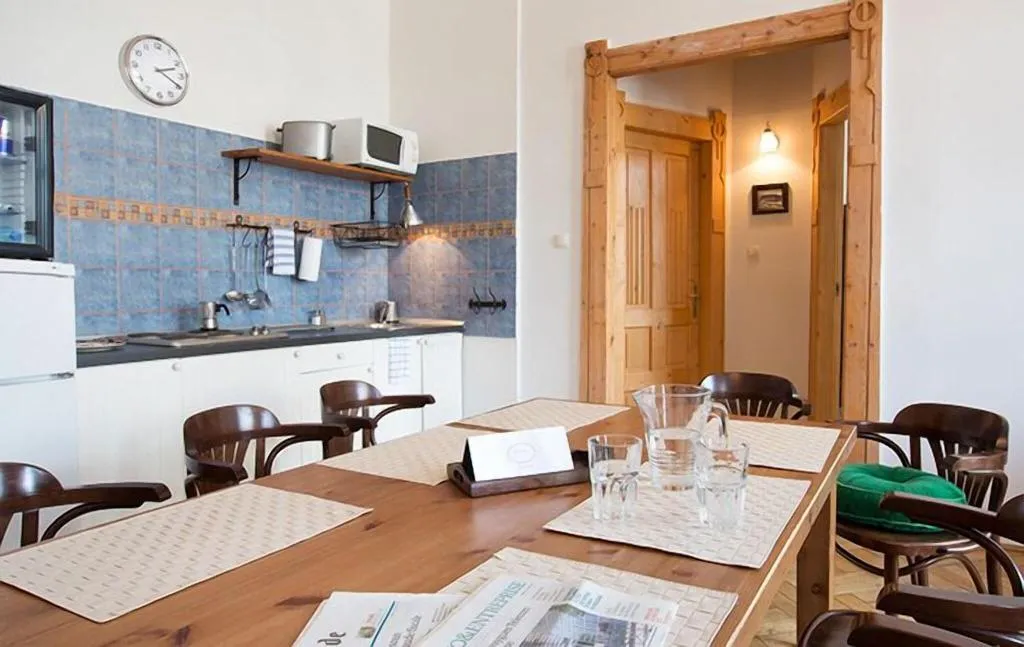APARTMENT FOUR BEDROOMS Room, Antique Apartments Plac Szczepanski, Krakow