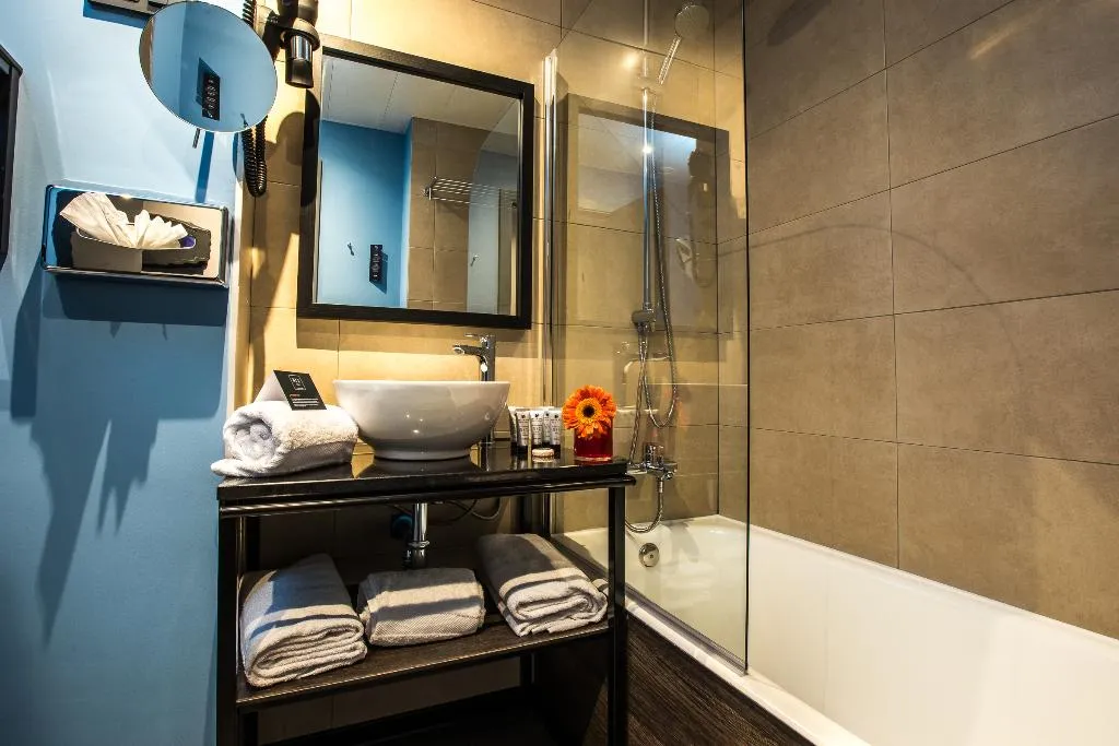 SINGLE COMFORT Room, NYX Hotel Madrid by Leonardo Hotels, Madrid