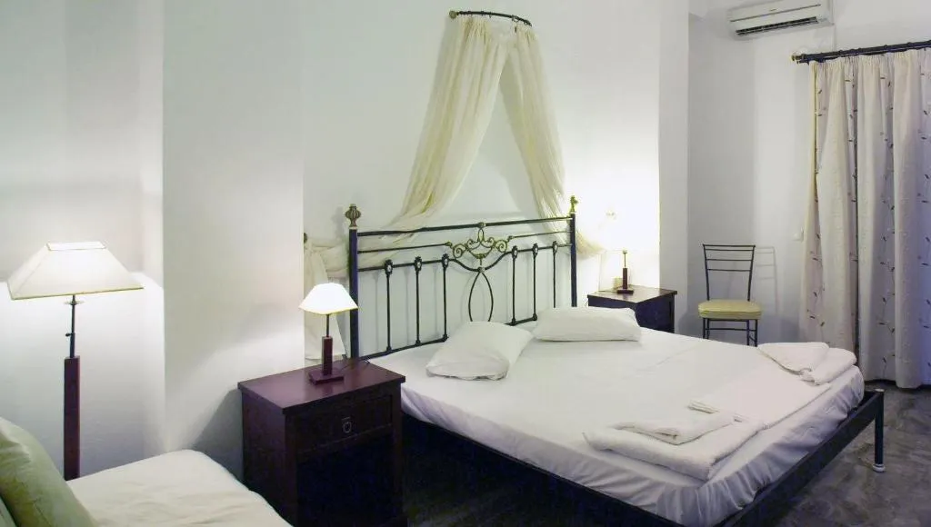 Room, Ifestia, Santorini