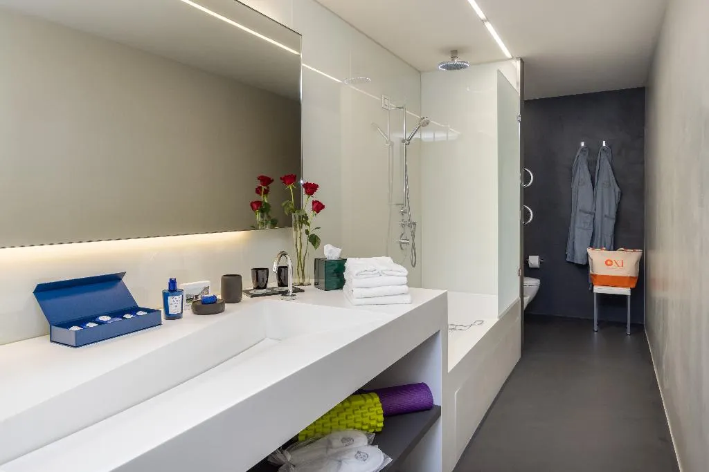 STUDIO DELUXE LAKE VIEW Room, Lido Palace - The Leading Hotels Of The World, Milan