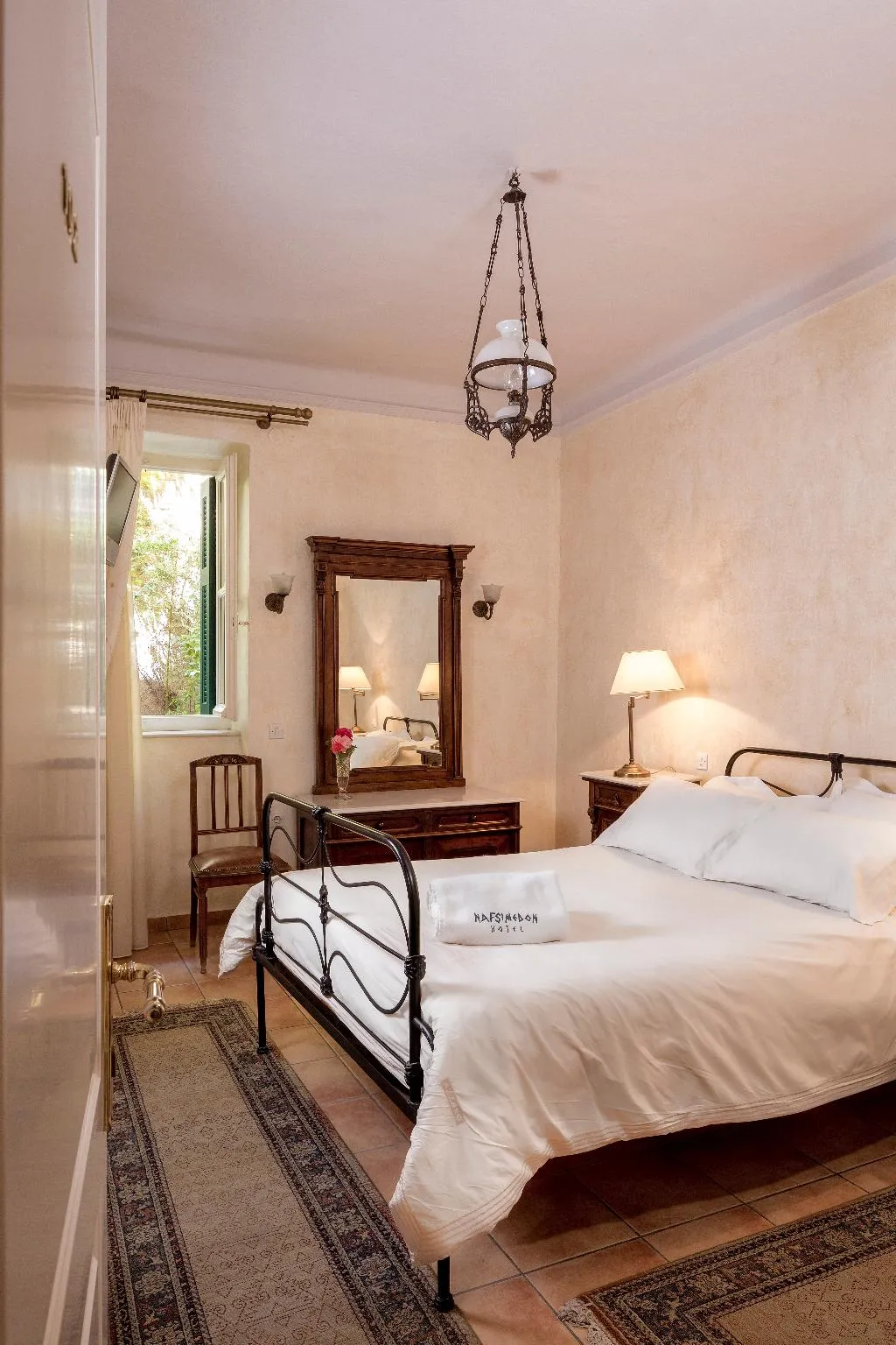 SINGLE GARDEN VIEW Room, Nafsimedon, Kalamata