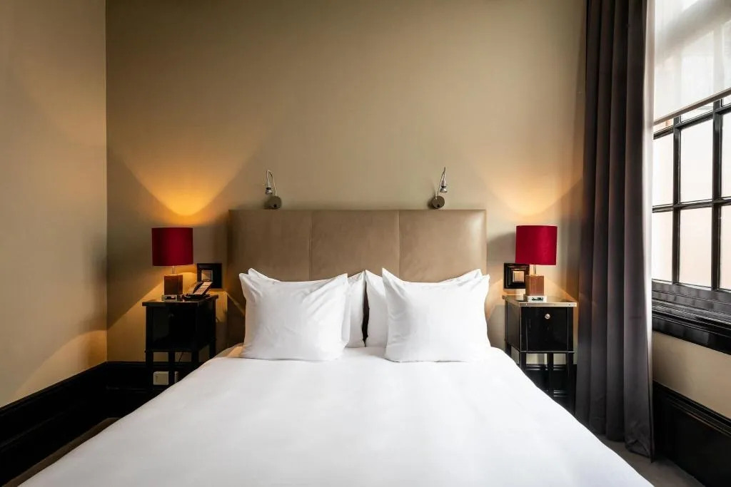 Room, College Hotel Amsterdam, Autograph Collection, Amsterdam