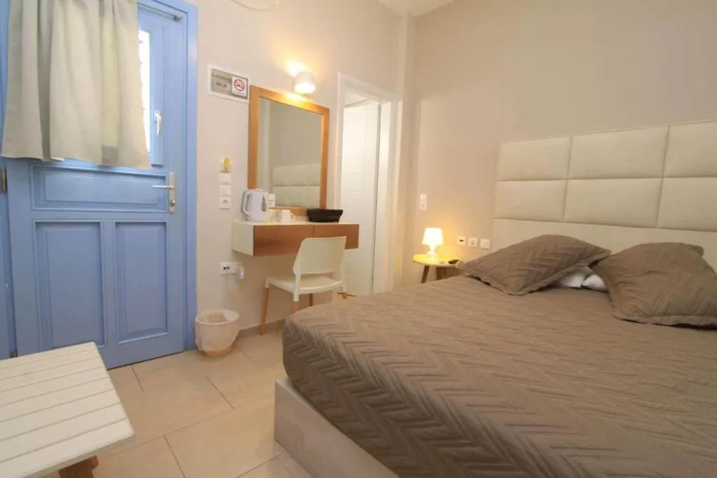 Room, Villa Roussa, Santorini