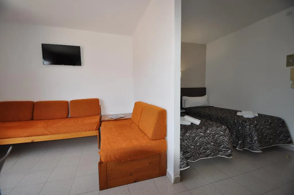 STUDIO CAPACITY 4 Room, Safari, Costa Brava