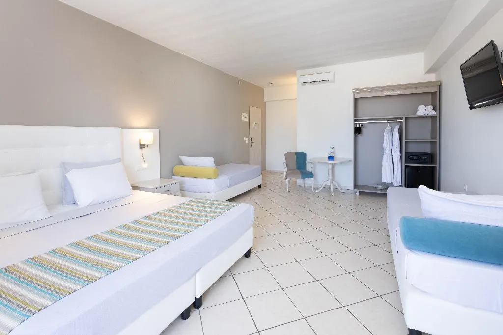 QUADRUPLE SEA VIEW Room, Dore Boutique Hotel, Crete