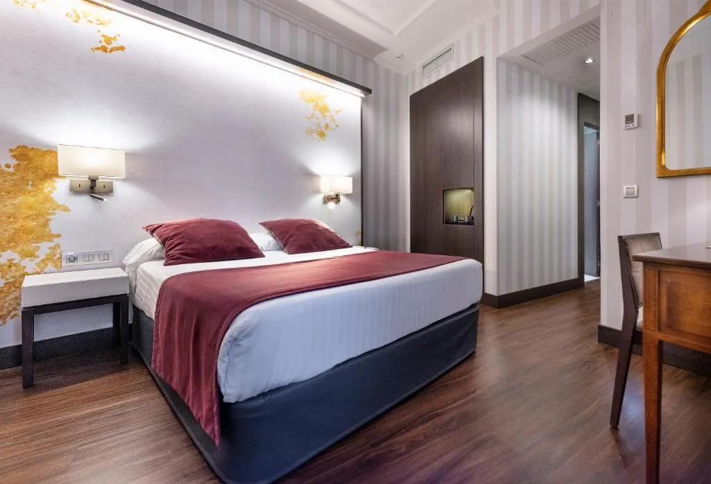 DOUBLE ECONOMY Room, Intelier Palacio de San Martín, Madrid