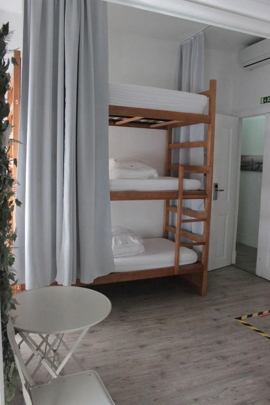 Room, Royal Prince Hostel, Lisbon