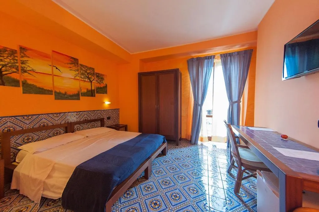 Room, Petit Hotel, Catania