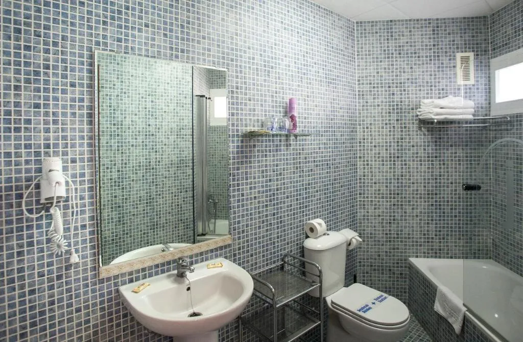 STUDIO CAPACITY 2 Room, Jabega, Costa Del Sol