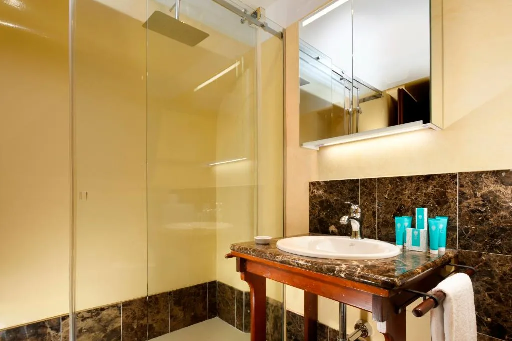 SUITE LAKE VIEW Room, Castello Dal Pozzo, Milan