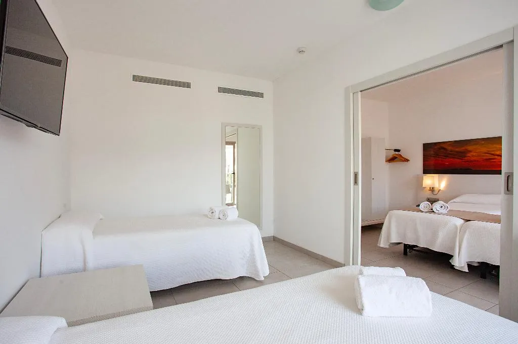 QUADRUPLE STANDARD Room, Hotel Puchet Ibiza, Ibiza