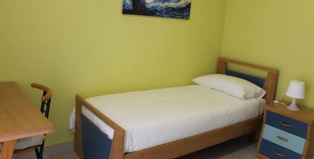 Room, B&B Madonna della Via, Catania
