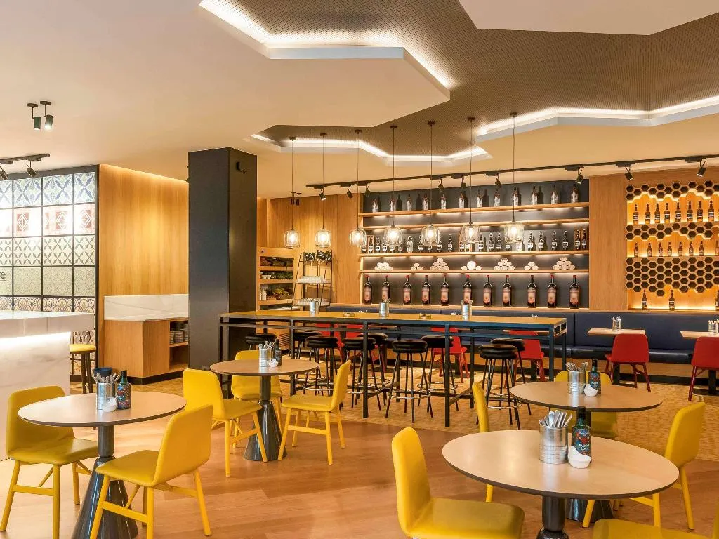 Bar, Motel One Madrid-Plaza de España, Madrid