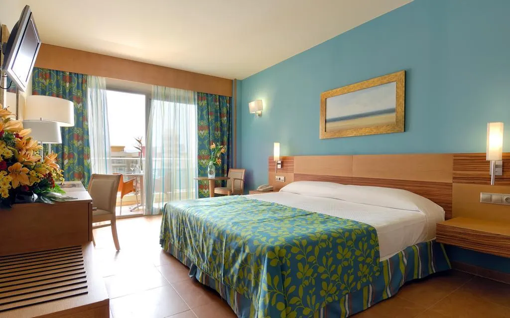 FAMILY ROOM CAPACITY 5 Room, Elba Carlota Beach & Golf Resort, Fuerteventura