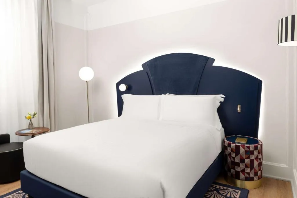 DOUBLE SINGLE USE CLASSIC QUEEN BED Room, Anglo American Hotel Florence, Curio Collection, Florence