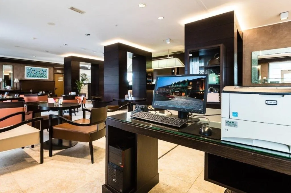 Lobby, Crowne Plaza Milan Malpensa Airport, Milan