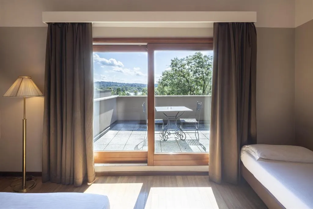 DOUBLE LAKE VIEW Room, Hotel Horizon Wellness & Spa Resort, BW Signature, Milan