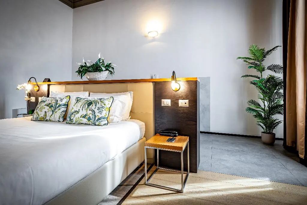 SUITE PRESTIGE Room, Palazzo Alfieri, Florence