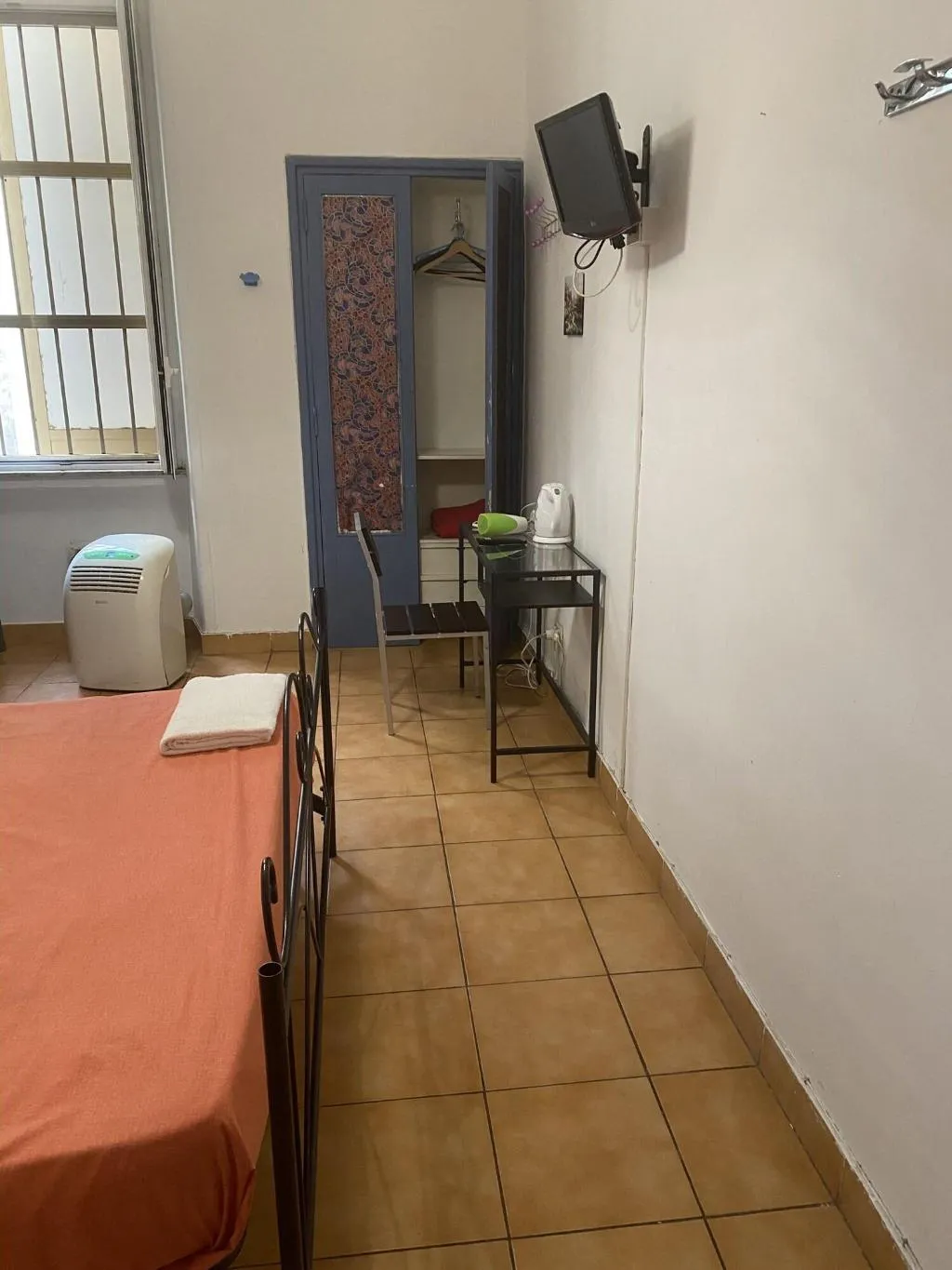 Room, Meltin Rome Guesthouse, Naples