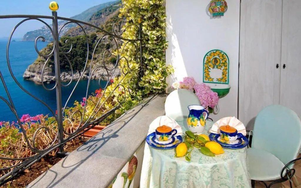 DOUBLE SUPERIOR WITH VIEWS Room, La Conca Azzurra, Naples