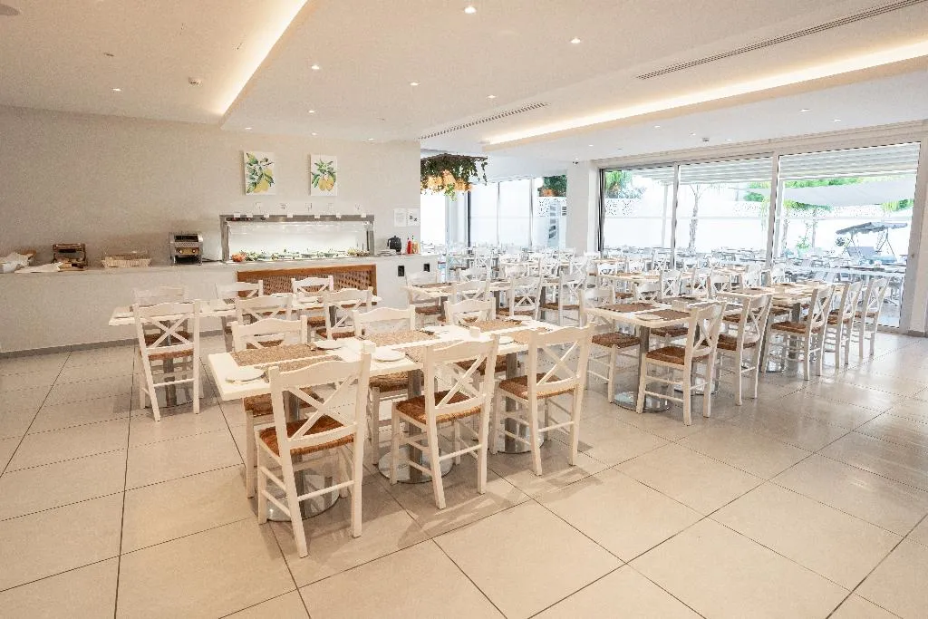 Restaurant, Gaia Sun N Blue Hotel, Cyprus