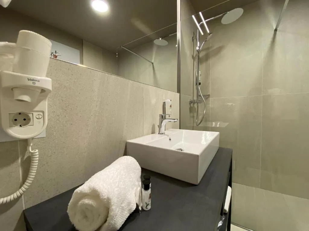 Room, Amedia Milan, Trademark Collection by Wyndham, Milan
