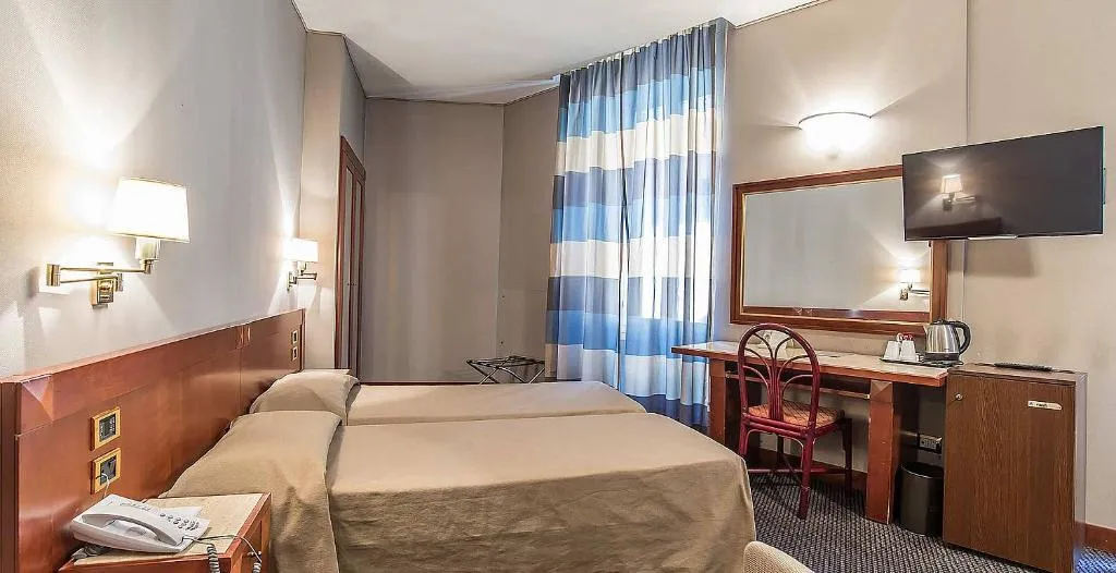 DOUBLE STANDARD Room, Accademia, Rome