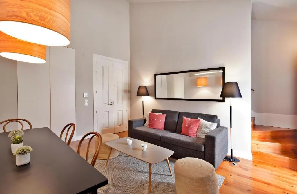 APARTMENT SUPERIOR THREE BEDROOMS Room, Lisbon Five Stars Apartments Combro 7, Lisbon